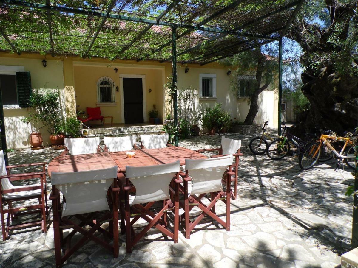 Theni Olive Grove Villa Kato Yerakarion Экстерьер фото
